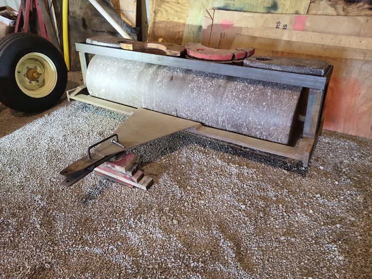 76"-lawn-roller-w/water-fill*weights-not-selling*-image-3