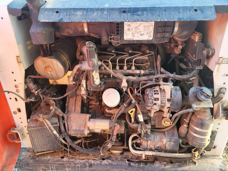 2017-bobcat-t630-image-19