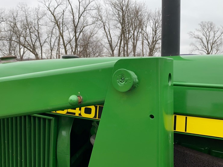 john-deere-2940-image-36