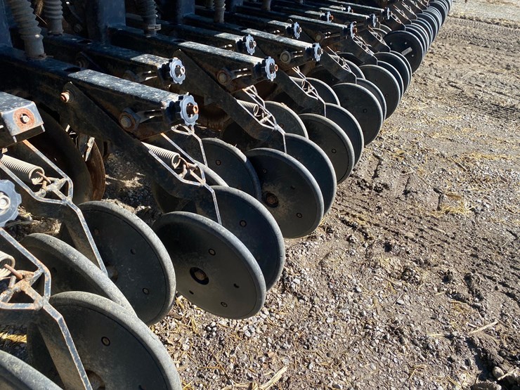 great-plains-solid-stand-30-image-86