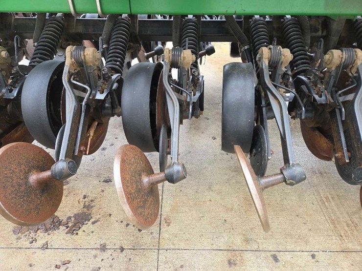 john-deere-1590-image-5