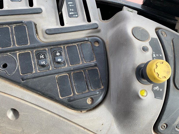 case-ih-125-image-54