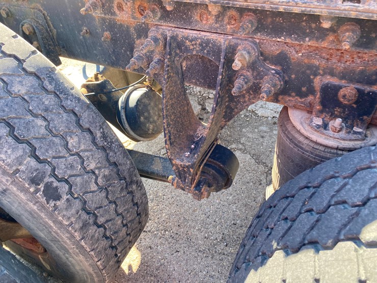 2011-international-prostar-image-21