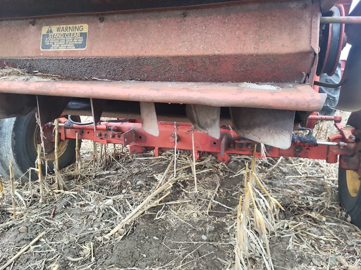 massey-ferguson-750-image-40