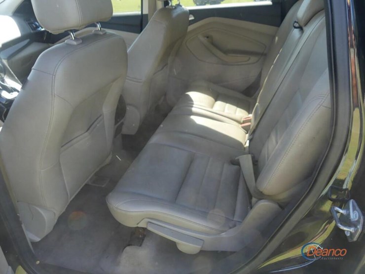 2014-ford-escape-image-3