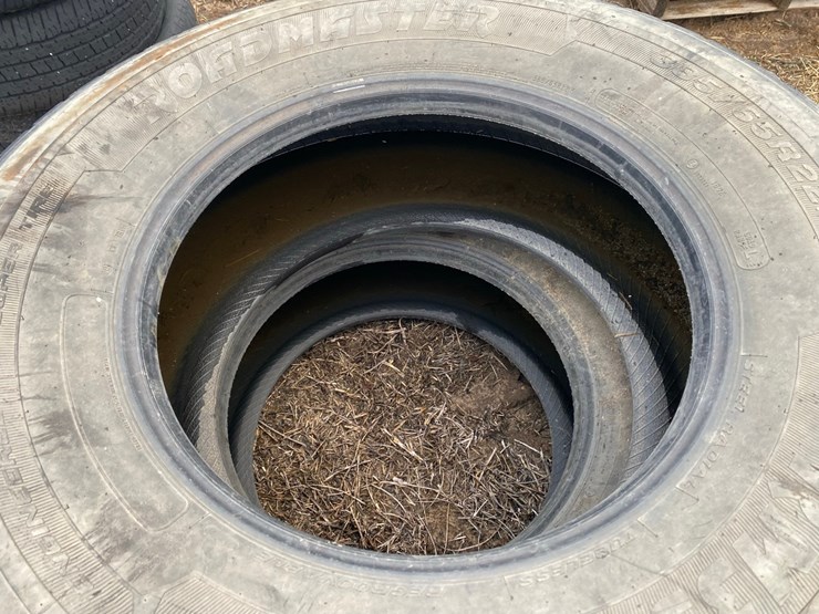 385/55r22.5-cement-truck-wagon-tires-image-4