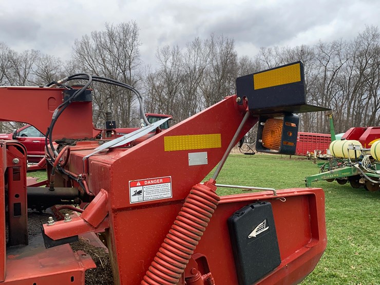 new-holland-h7450-image-33