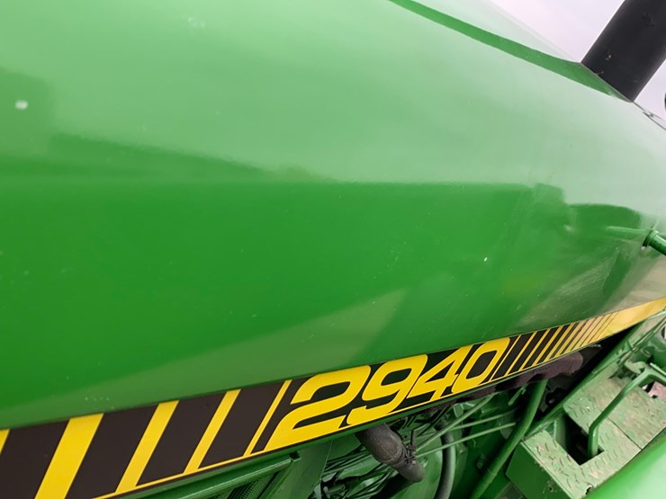 john-deere-2940-image-63