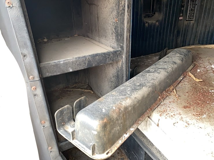 kenworth-double-bunk-sleeper---60"-image-11