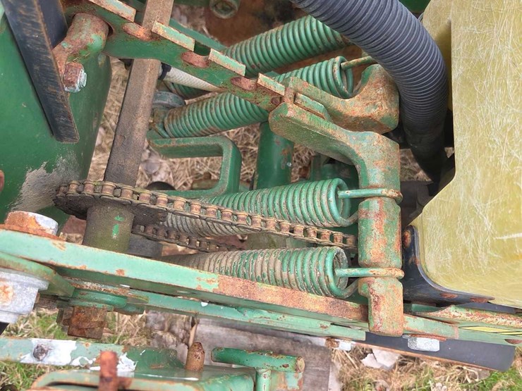 john-deere-7240-image-17