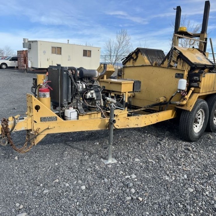 2013 Bear Cat BK250 Towable Asphalt Crack Sealer