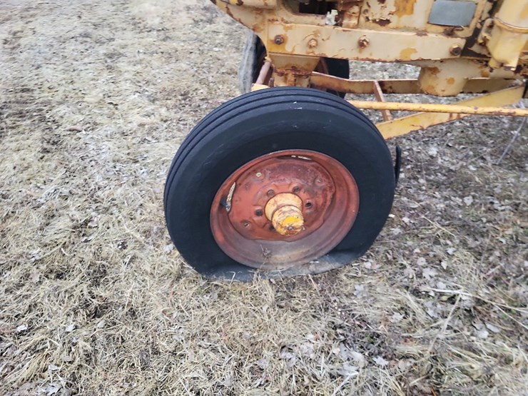 minneapolis-moline-tractor---parts-image-20