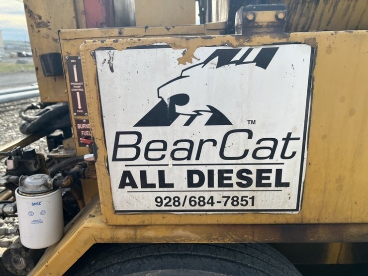 2013-bear-cat-bk250-towable-asphalt-crack-sealer-image-13