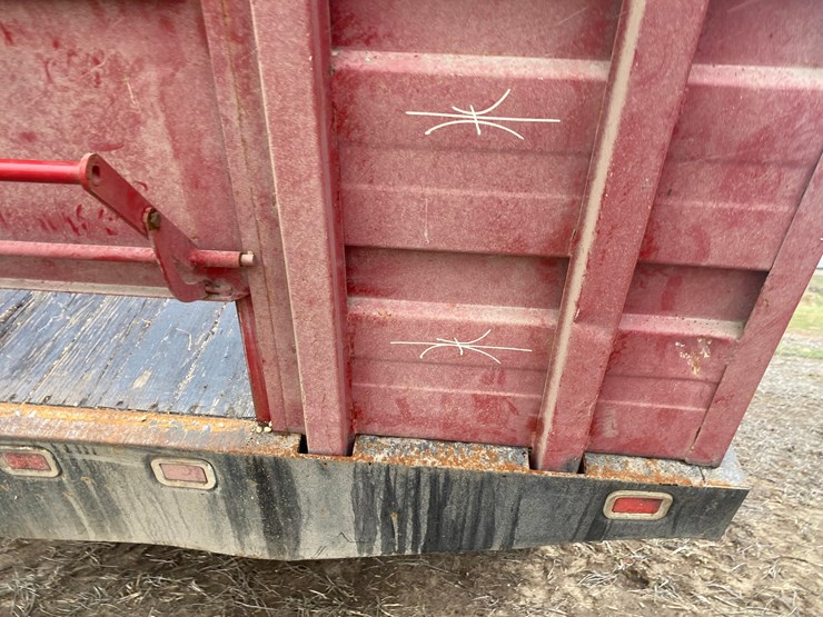 1998-case-ih-4900-image-25