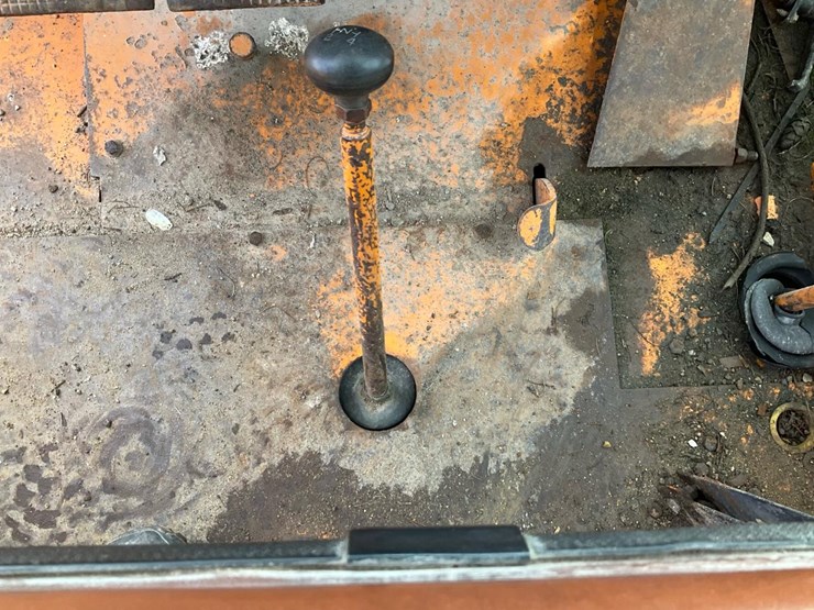 1982-case-580d-image-93