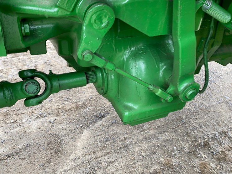 john-deere-2940-image-33