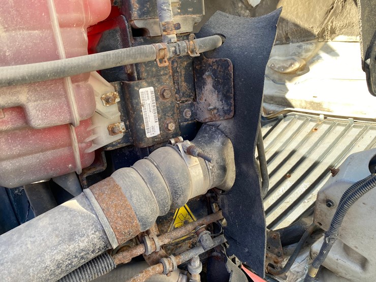 2011-international-prostar-image-39