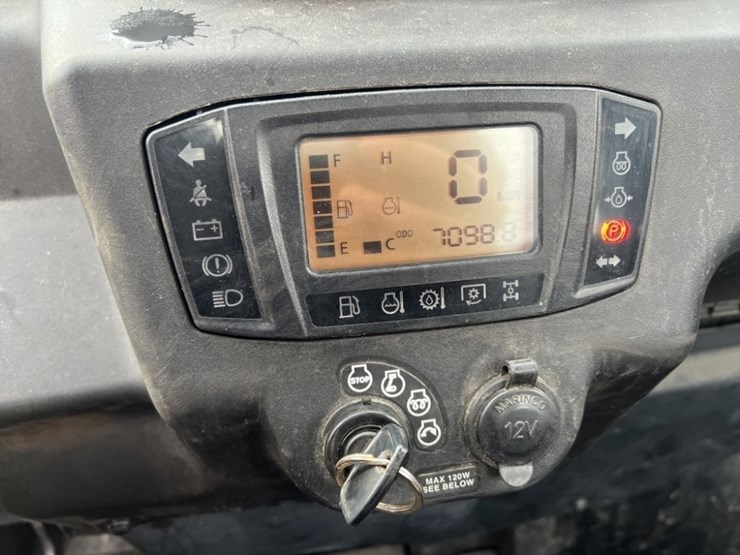 2020-kubota-rtv-x1100c-image-22