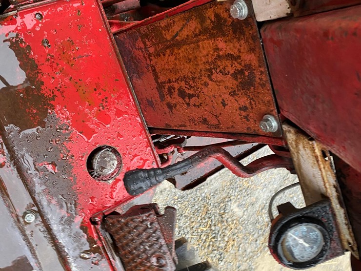 farmall-1206-image-44
