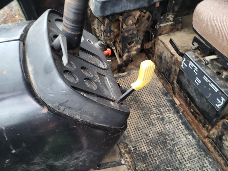 john-deere-8640-image-55