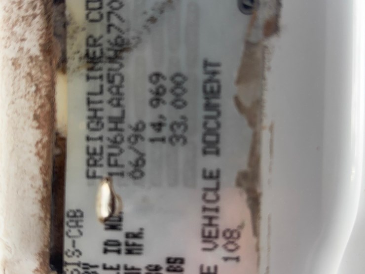 1997-freightliner-fl70-image-20