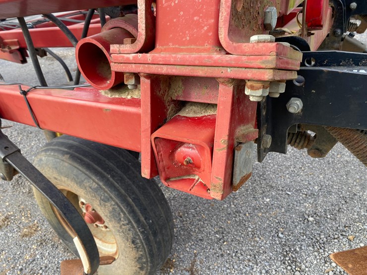 case-ih-4300-image-25