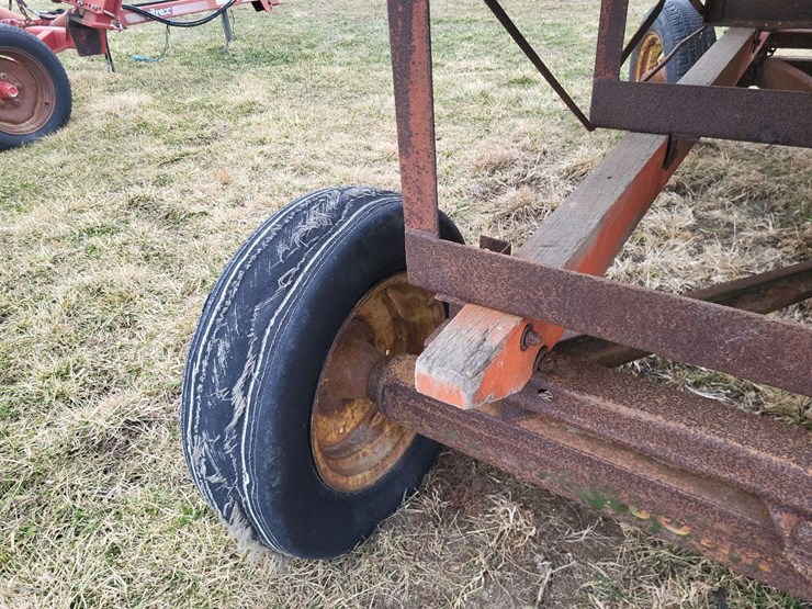 hopper-wagon-w/john-deere-running-gear-image-19