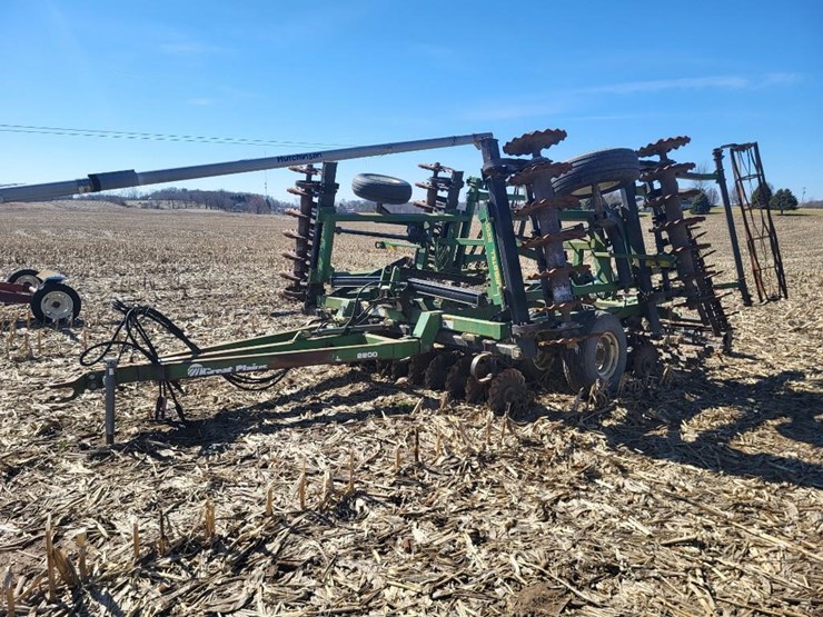 great-plains-2200tt-image-7