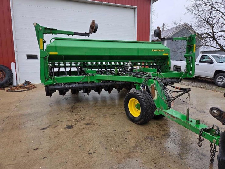 john-deere-1590-image-21