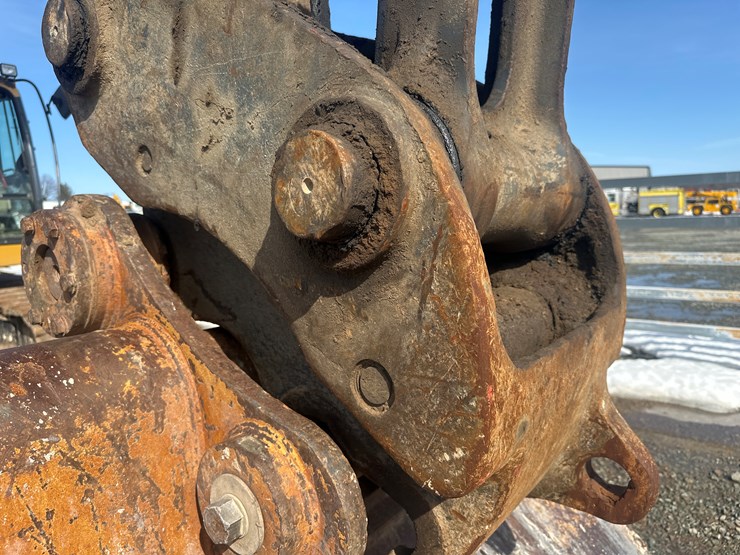 deere-350g-lc-image-35