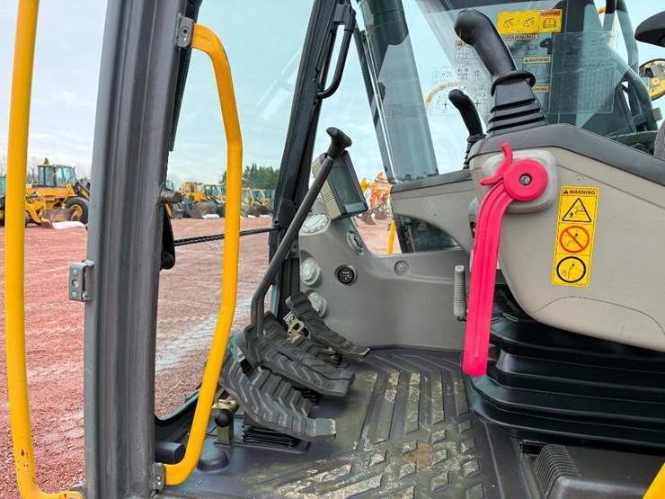 volvo-ec220dl-image-52