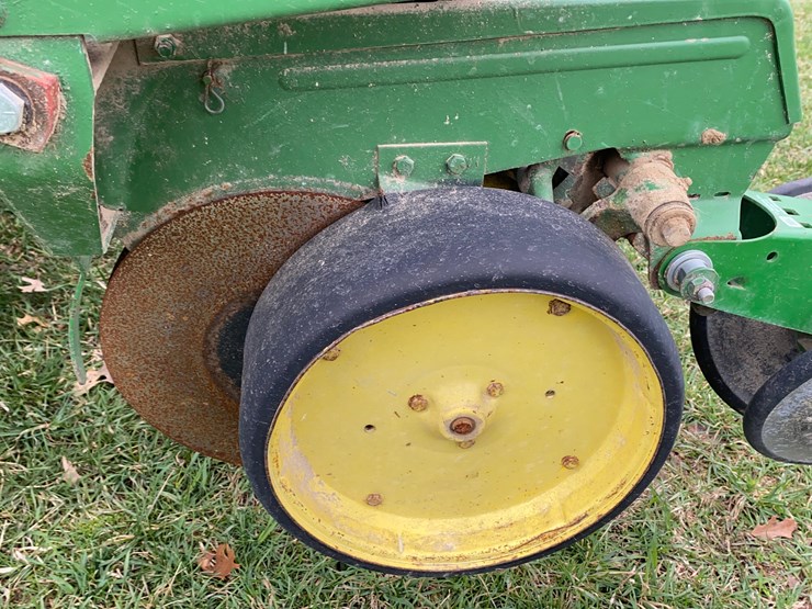 john-deere-7000-image-29