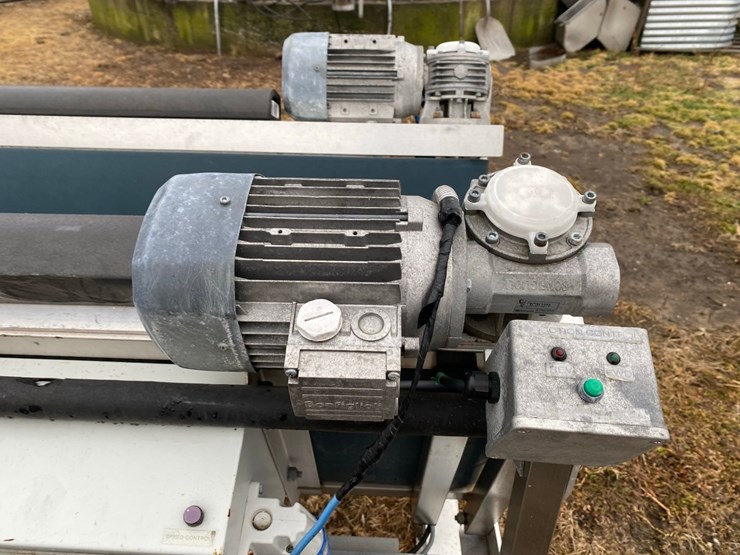 sheep-conveyor-image-11