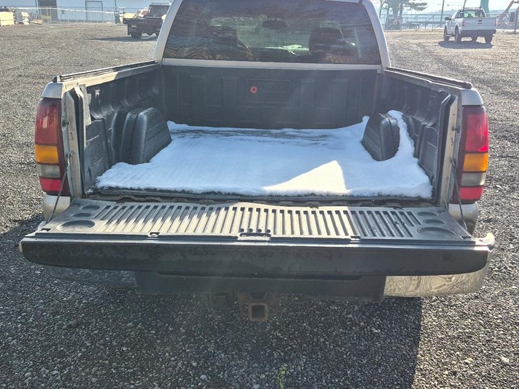 2002-chevrolet-1500-image-31