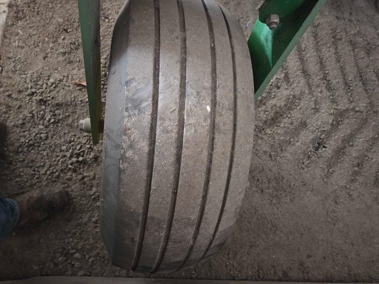 john-deere-2510l-image-14