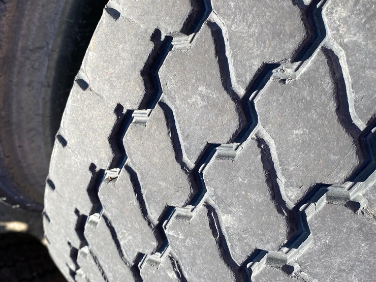 2011-international-prostar-image-71