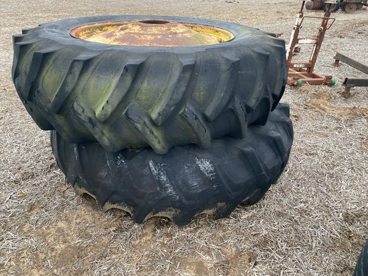 9-bolt-dual-hubs-image-1