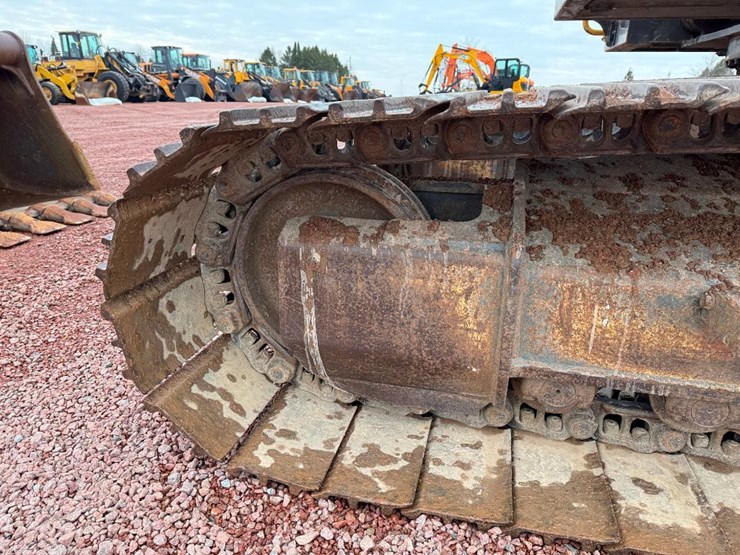 volvo-ec220dl-image-8