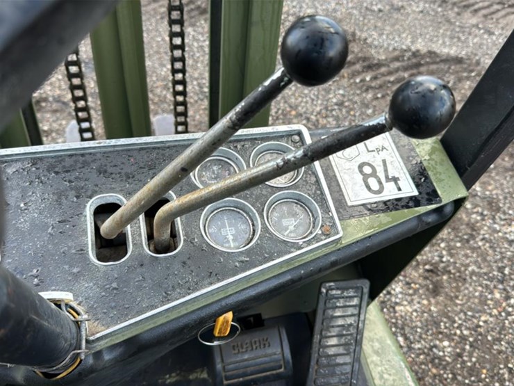 #1357-•-clark-c500-40-forklift*-image-24