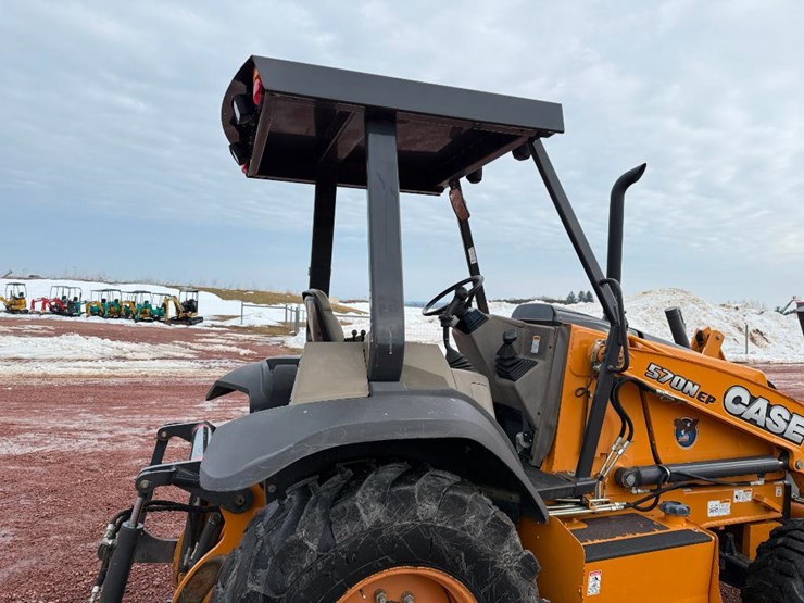 case-570n-xt-image-23