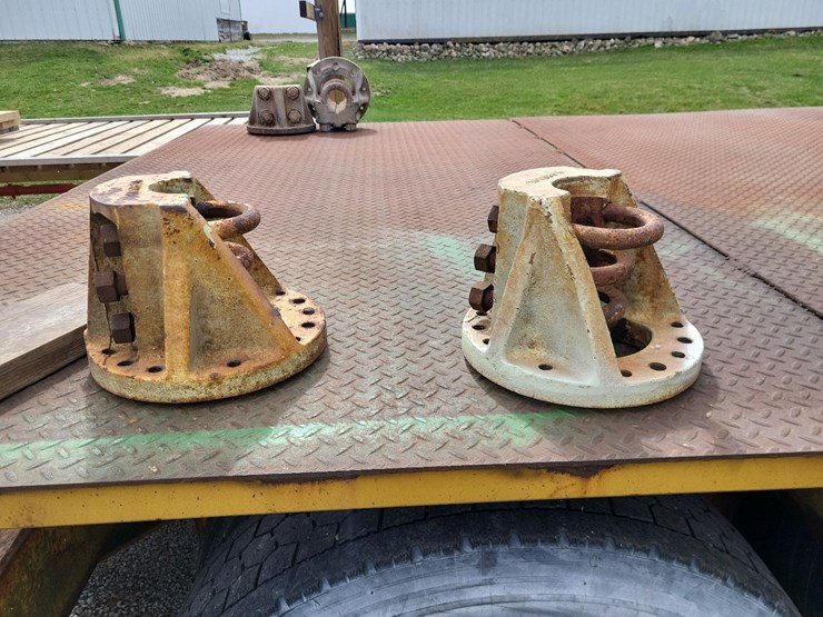 oliver-9-bolt-hubs-off-of-1855-image-1