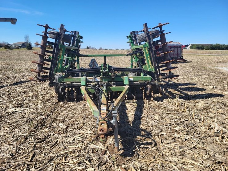 great-plains-2200tt-image-8