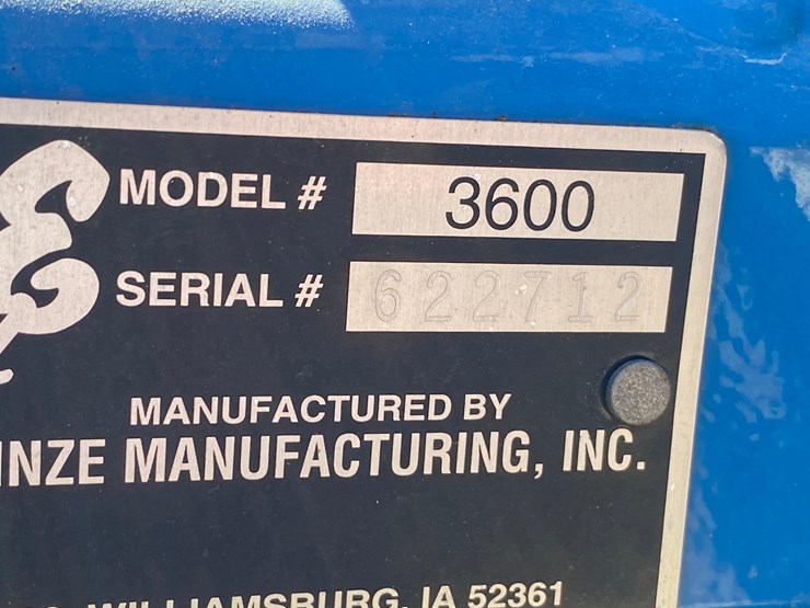 2009-kinze-3600-image-49