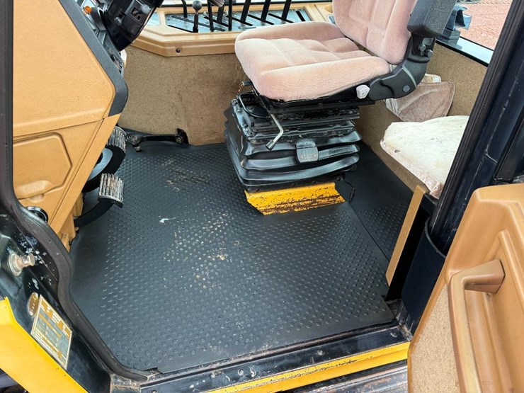 challenger-75-image-41