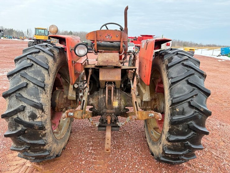 massey-ferguson-180-image-16
