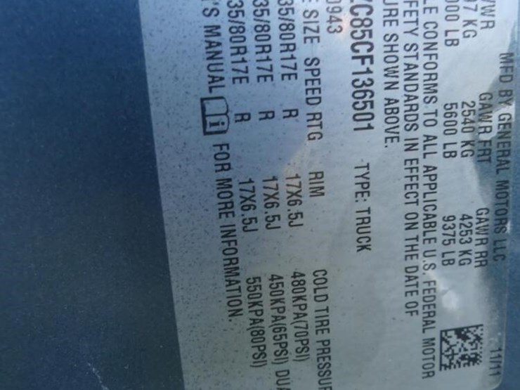 2012-chevrolet-3500hd-image-10