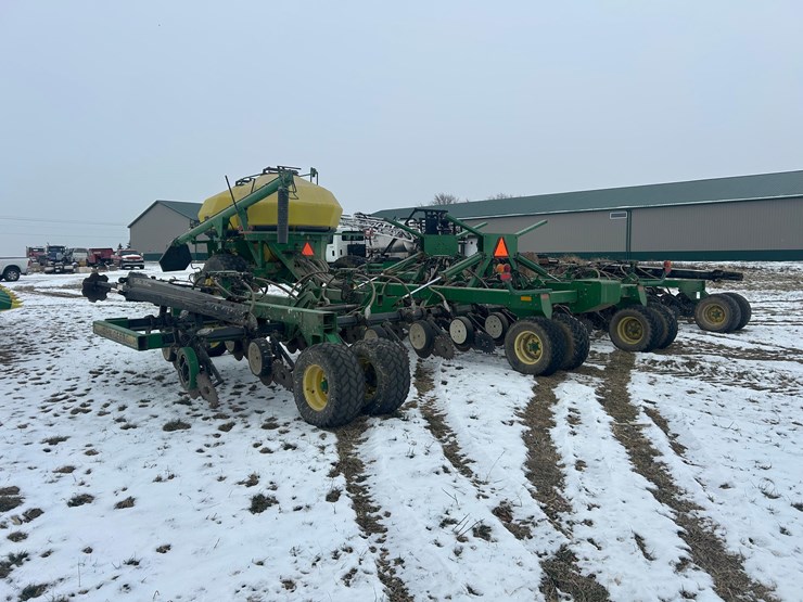 john-deere-1900-image-4