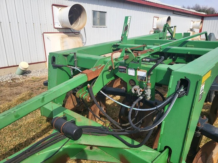 john-deere-2700-image-11