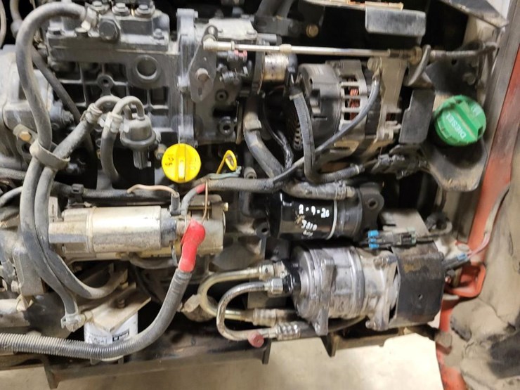 2012-bobcat-t190-image-22