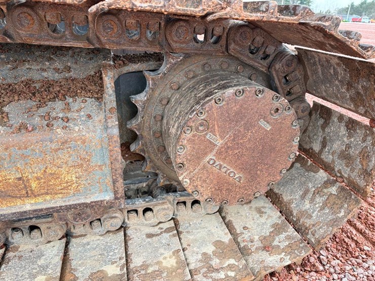 volvo-ec220dl-image-10